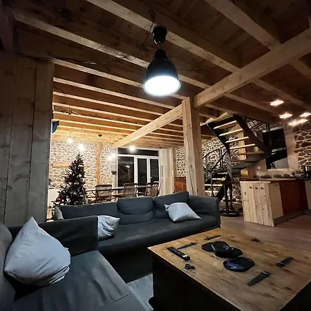 La Grange De La Gratade *