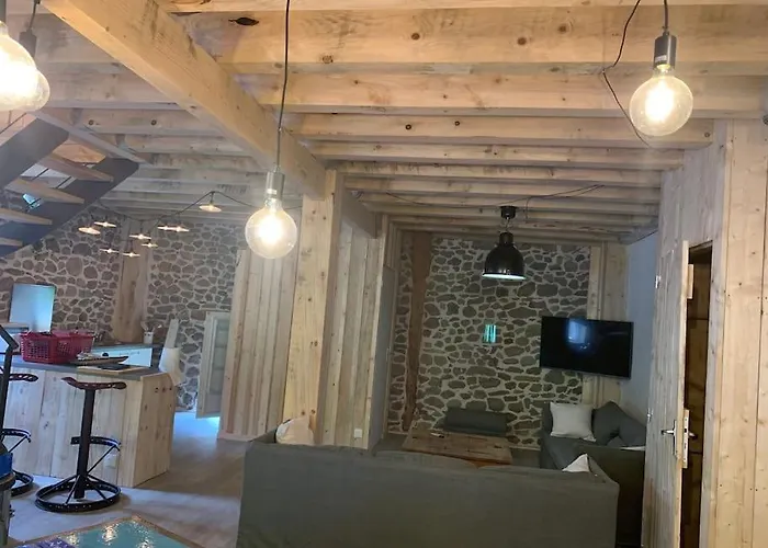 La Grange De La Gratade Holiday home Rochefort-Montagne